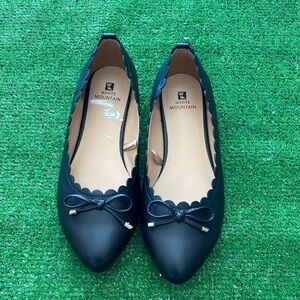 White Mountain Black Ballet Flats Size 8W Bow Scallop Edge Comfort Shoes Q-19